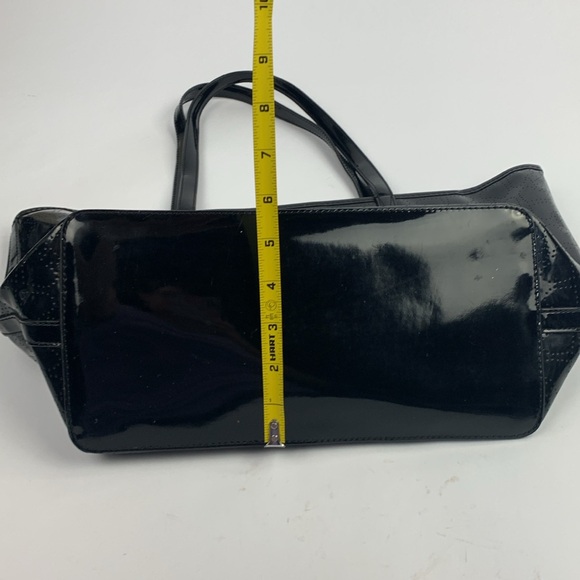 Kate Spade Black Shiny Patent Leather Tote Bag Tan spade lined with pockets - Picture 10 of 16